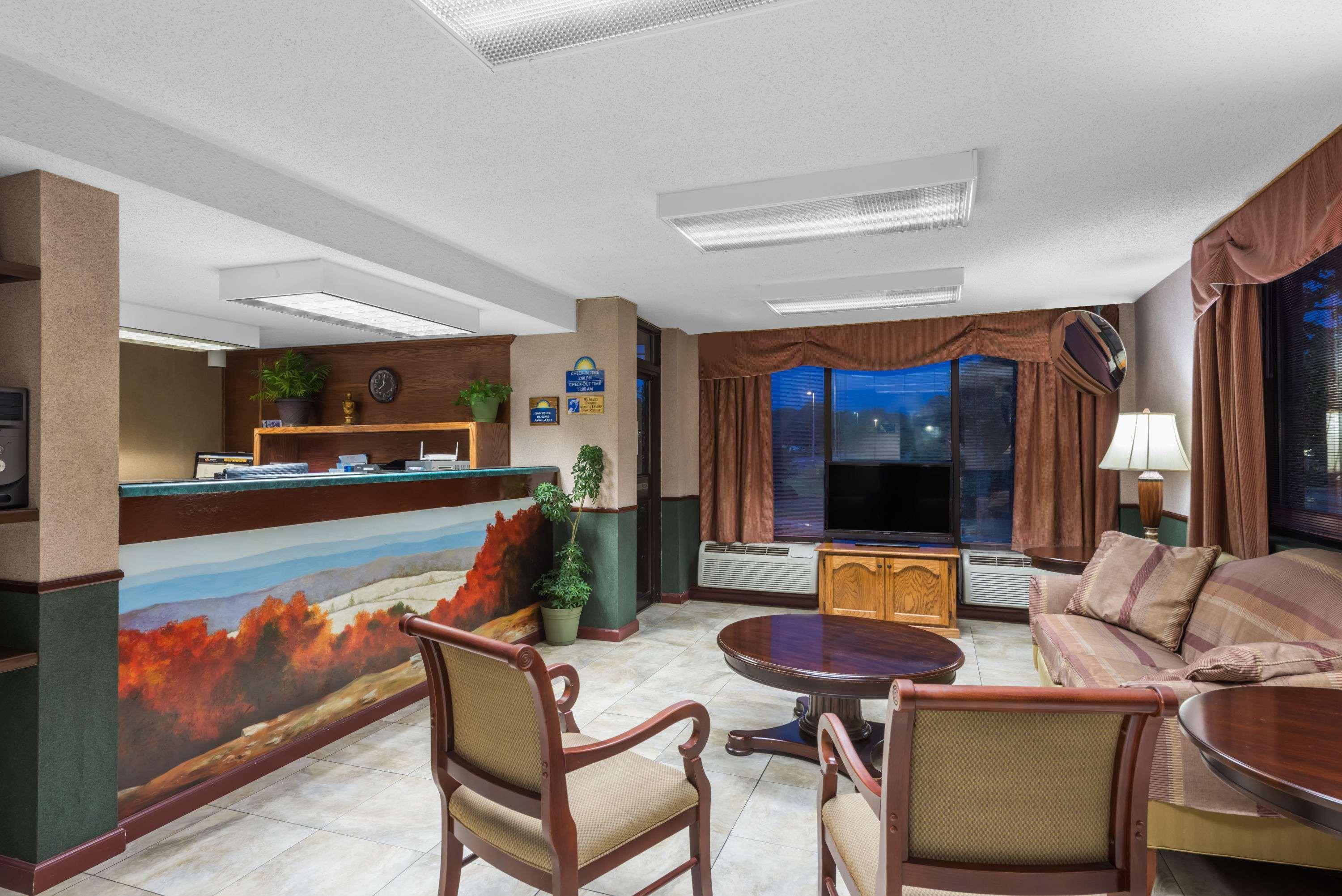 Days Inn By Wyndham Fort Payne Esterno foto