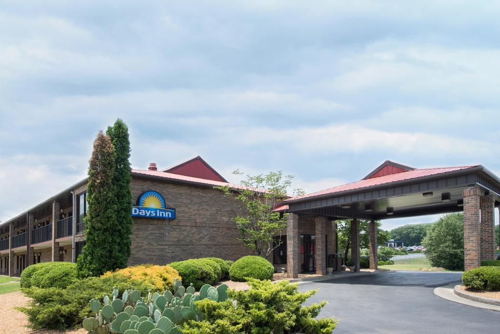 Days Inn By Wyndham Fort Payne Esterno foto